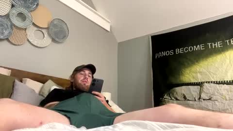 Snapshot of explosive_andyy chatting on 10-12-25, 05:06 Explosivee andyy online show from 10-12-25, 05:06