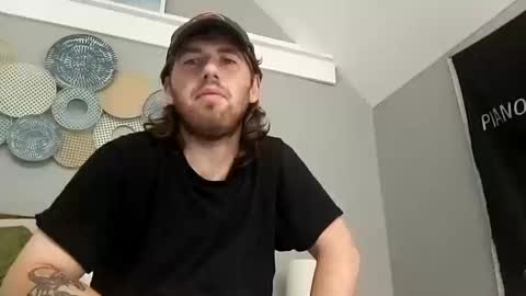 Snapshot of explosive_andyy chatting on 10-13-25, 06:19 Explosivee andyy online show from 10-13-25, 06:19