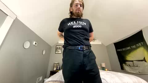 Snapshot of explosive_andyy chatting on 10-21-25, 06:47 Explosivee andyy online show from 10-21-25, 06:47