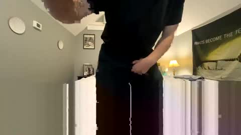 Snapshot of explosive_andyy chatting on 10-24-25, 06:32 Explosivee andyy online show from 10-24-25, 06:32