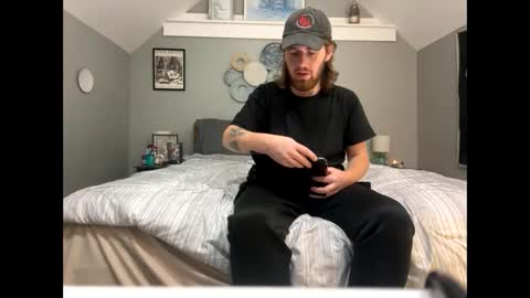 Snapshot of explosive_andyy chatting on 10-25-25, 04:09 Explosivee andyy online show from 10-25-25, 04:09