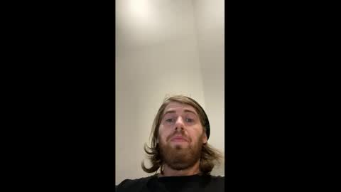 Snapshot of explosive_andyy chatting on 10-29-25, 06:15 Explosivee andyy online show from 10-29-25, 06:15