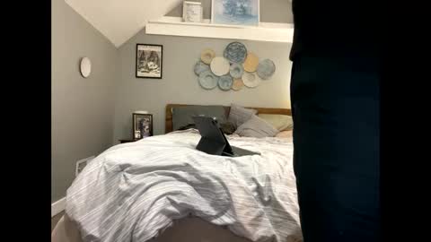 Snapshot of explosive_andyy chatting on 11-18-25, 03:23 Explosivee andyy online show from 11-18-25, 03:23