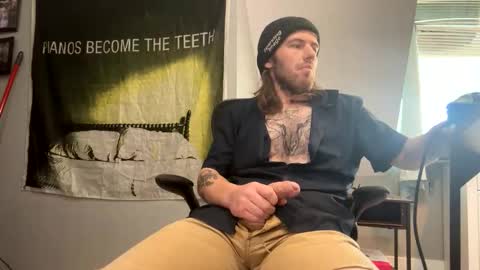 Snapshot of explosive_andyy chatting on 05-11-26, 04:04 Explosivee andyy online show from 05-11-26, 04:04
