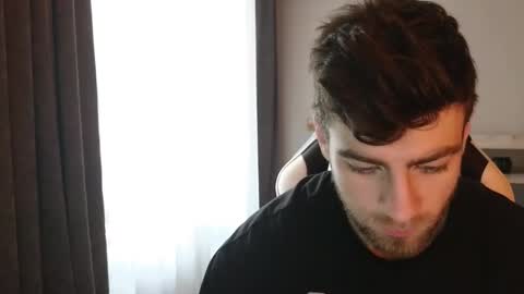 Sweetheart online show from 12-16-25, 08:52