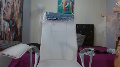 extrella_latina22 online show from 12-04-24, 12:19