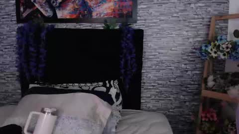 Snapshot of eyesmoon7710 chatting on 06-23-26, 12:58 eyes moon online show from 06-23-26, 12:58