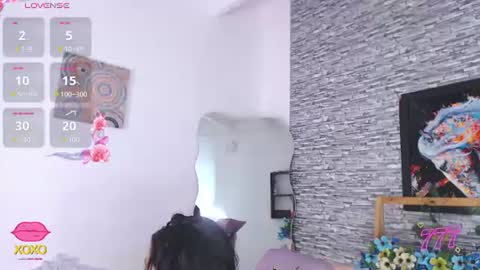 Snapshot of eyesmoon7710 chatting on 06-26-26, 11:36 eyes moon online show from 06-26-26, 11:36