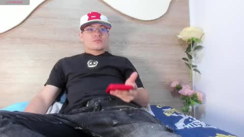 Snapshot of eytan_20 chatting on 05-26-26, 12:56 EYTAN online show from 05-26-26, 12:56