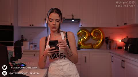 Ezra online show from 02-08-25, 09:46