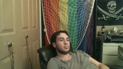 Ezra Naamah online show from 11-26-25, 01:06