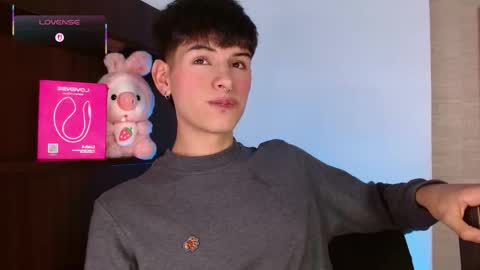 Juan online show from 12-03-25, 05:04