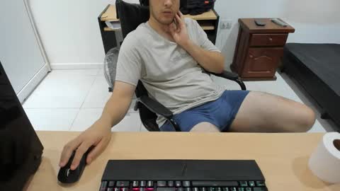 Snapshot of ezzeq chatting on 03-15-26, 03:45 Ezzeq online show from 03-15-26, 03:45