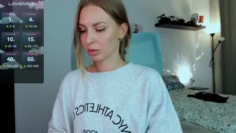  if you dont have fansly account yet use this link to registration    online show from 10-28-25, 11:58