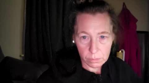 Snapshot of faberini chatting on 02-06-25, 02:11 FabOmobono online show from 02-06-25, 02:11