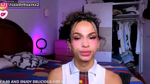 Snapshot of fabi_smith09 chatting on 06-07-26, 05:00 Fabi online show from 06-07-26, 05:00