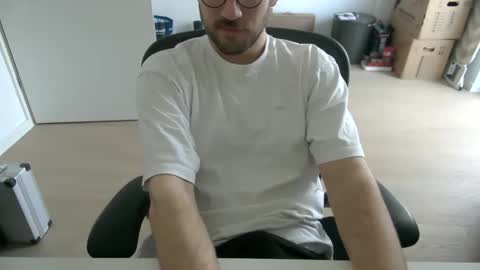 Call me bitch online show from 03-06-26, 07:16