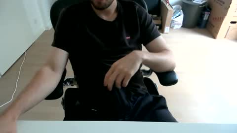 Call me bitch online show from 06-04-26, 03:07