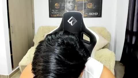 Snapshot of fabian_arango chatting on 07-17-26, 04:30 Fabian arango online show from 07-17-26, 04:30
