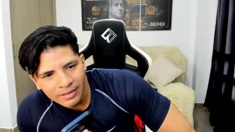 Snapshot of fabian_arango chatting on 07-18-26, 04:38 Fabian arango online show from 07-18-26, 04:38