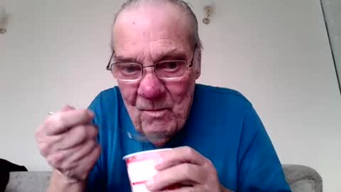 the masturbator online show from 02-09-25, 10:42