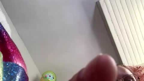 Snapshot of faemami chatting on 09-23-25, 05:27 FaeBae online show from 09-23-25, 05:27