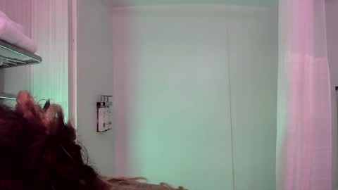 Snapshot of faexoxoxo chatting on 09-25-25, 04:16 Fae online show from 09-25-25, 04:16