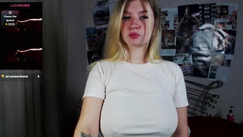 Eve online show from 10-24-25, 05:37