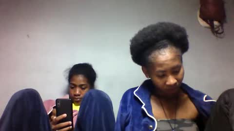 faiqua95 online show from 04-22-26, 07:26