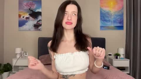 Bloom  online show from 02-10-25, 01:44