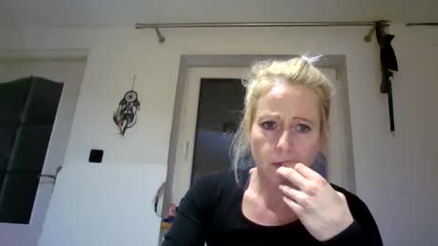 Fairy NightMary online show from 10-15-25, 04:40