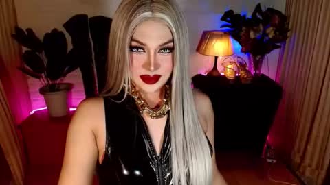 CLAUDIA VALVALERA online show from 10-27-25, 07:45