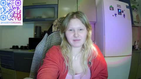 Snapshot of fairydreams_ chatting on 01-22-25, 10:05 Arisha online show from 01-22-25, 10:05