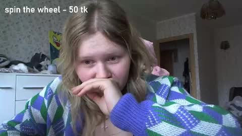 Snapshot of fairydreams_ chatting on 11-12-25, 11:10 Arisha online show from 11-12-25, 11:10