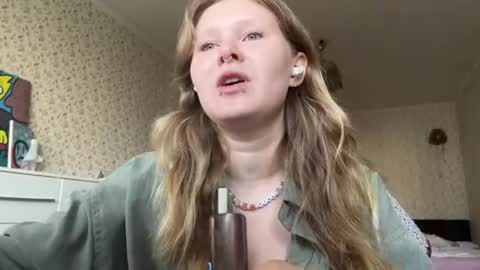 Snapshot of fairydreams_ chatting on 07-15-26, 02:55 Arisha online show from 07-15-26, 02:55