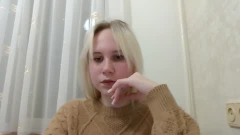 fairyfeller_ online show from 10-04-25, 04:27