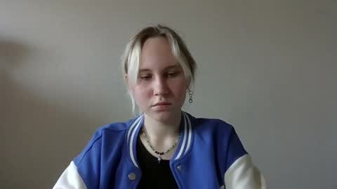 fairyfeller_ online show from 10-17-25, 08:06