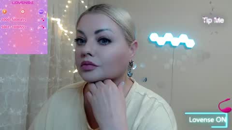 Snapshot of fairyjewell chatting on 07-29-26, 07:34 Jewell online show from 07-29-26, 07:34