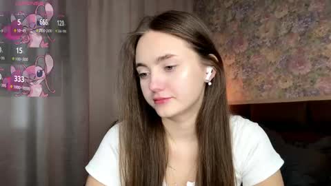 Snapshot of falineellson chatting on 06-06-26, 07:57 Erika online show from 06-06-26, 07:57