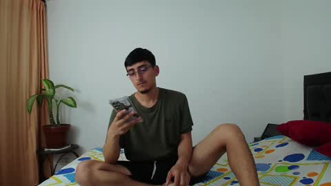 FallGays online show from 11-28-25, 12:46