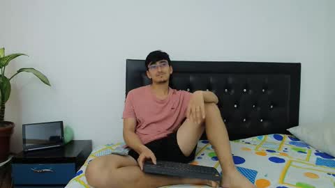 FallGays online show from 02-02-26, 10:52