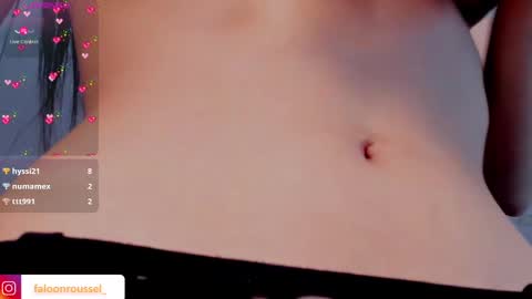 Snapshot of faloonroussel chatting on 03-12-25, 01:03 Faloon online show from 03-12-25, 01:03