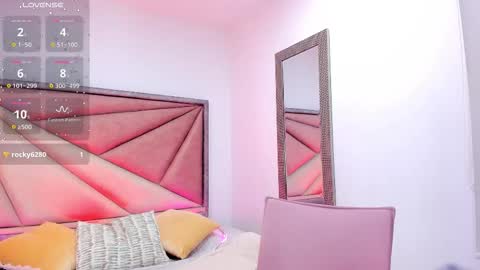 Snapshot of faloonroussel chatting on 10-13-25, 06:08 Faloon online show from 10-13-25, 06:08