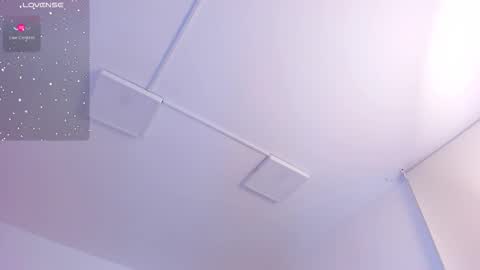 Snapshot of faloonroussel chatting on 10-30-25, 05:46 Faloon online show from 10-30-25, 05:46