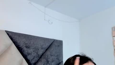 Snapshot of faloonroussel chatting on 02-18-26, 06:26 Faloon online show from 02-18-26, 06:26