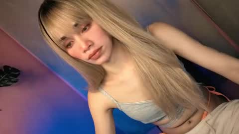 Snapshot of familystroke_twinny8 chatting on 02-25-25, 04:10 Alexandra x Alexandro online show from 02-25-25, 04:10