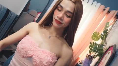 Snapshot of familystroke_twinny8 chatting on 09-21-25, 04:03 Alexandra x Alexandro online show from 09-21-25, 04:03