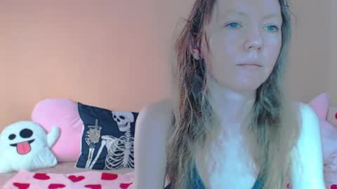 Snapshot of fanatka chatting on 03-22-26, 05:00 BUNNYGal online show from 03-22-26, 05:00