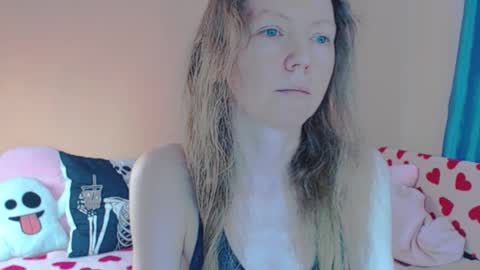 Snapshot of fanatka chatting on 03-25-26, 05:02 BUNNYGal online show from 03-25-26, 05:02