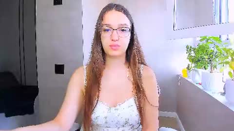 Snapshot of fancy_bunny chatting on 06-15-26, 05:42 fancy bunny online show from 06-15-26, 05:42